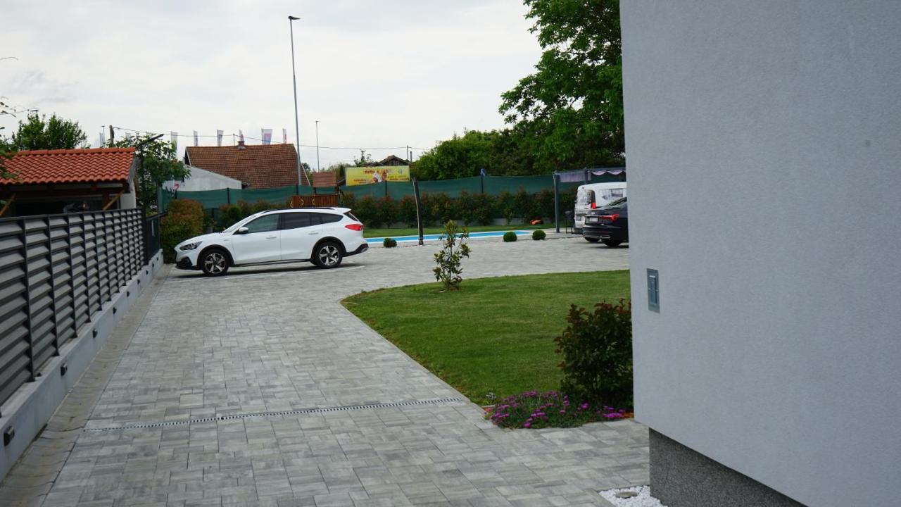 Rooms Slavonski Brod Luaran gambar